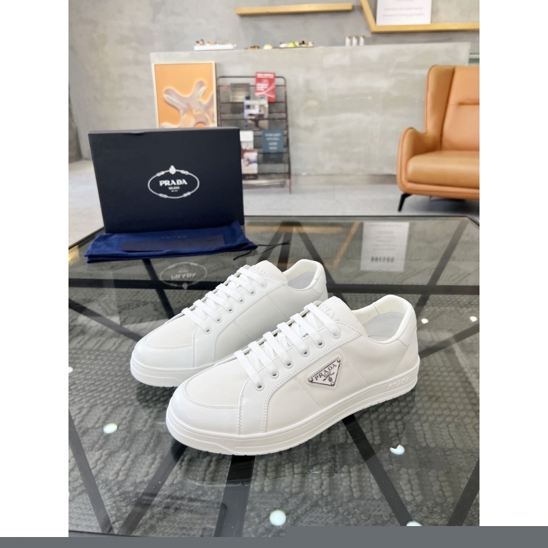 Pra*a casual shoes